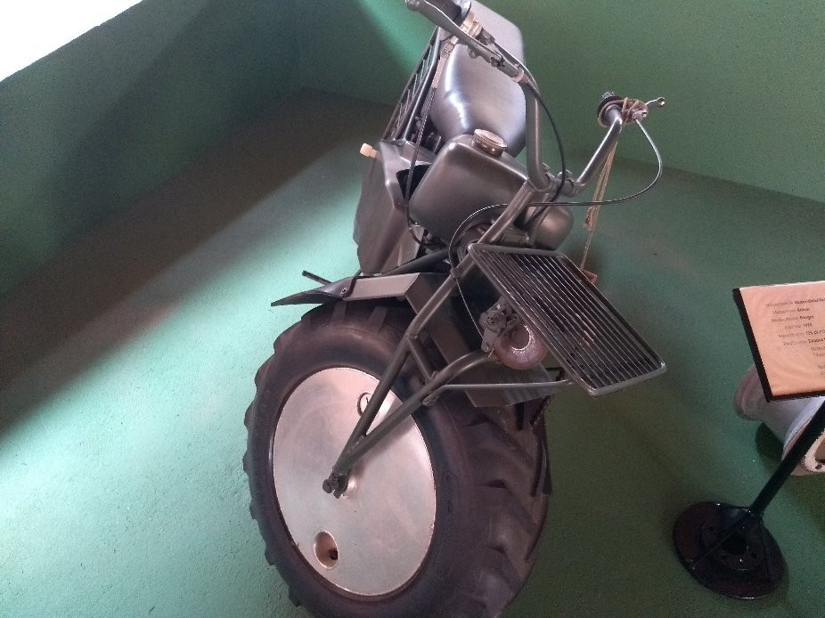 Wheels of Time Antique Motorcycle-Pirenopolis必去景点