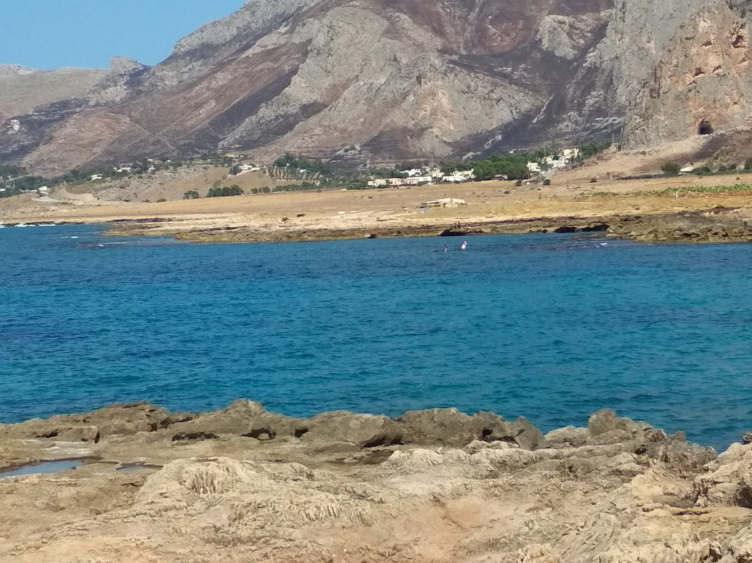 Spiaggia di Seno dell'Arena - Calazza-Castelluzzo必去景点