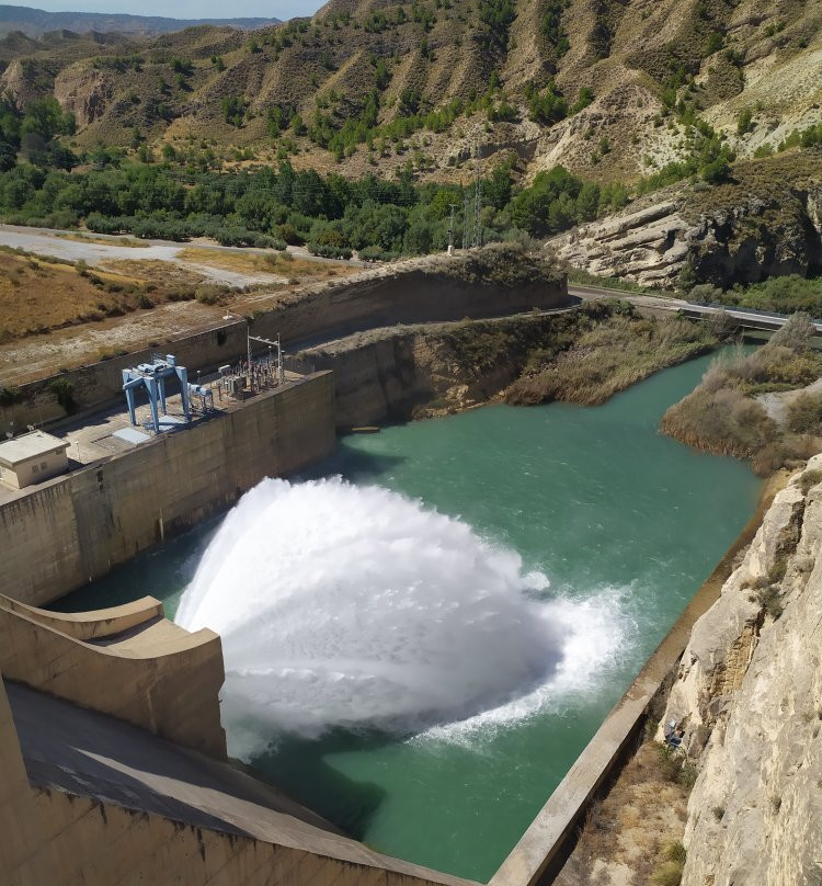 Negratin Reservoir-Freila必去景点