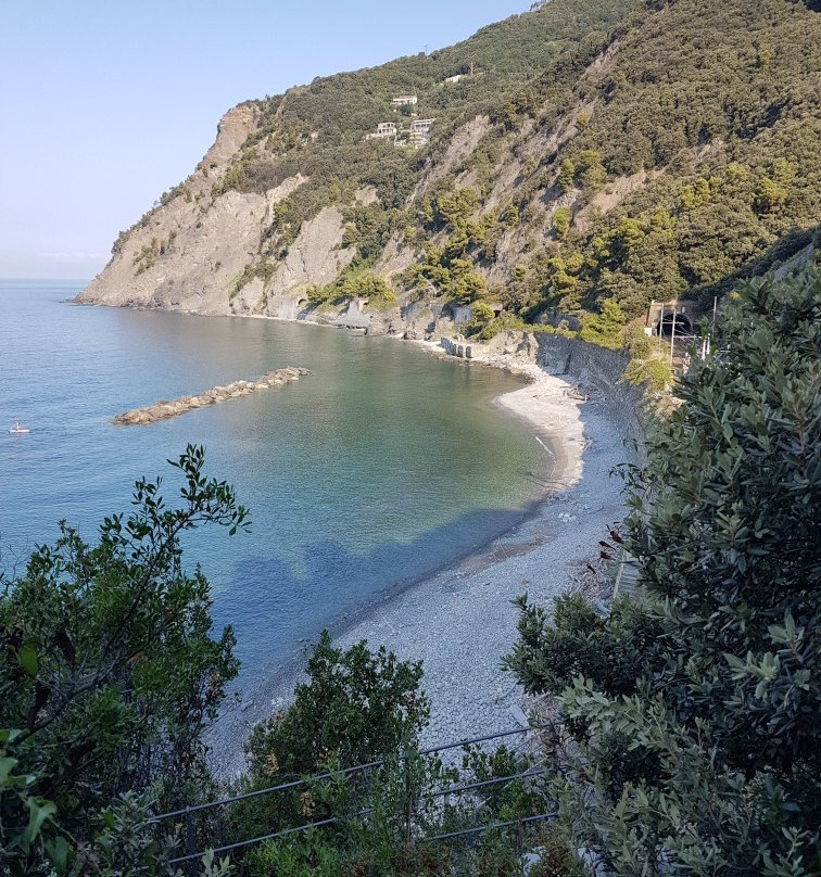 La Vallà Beach景点图片