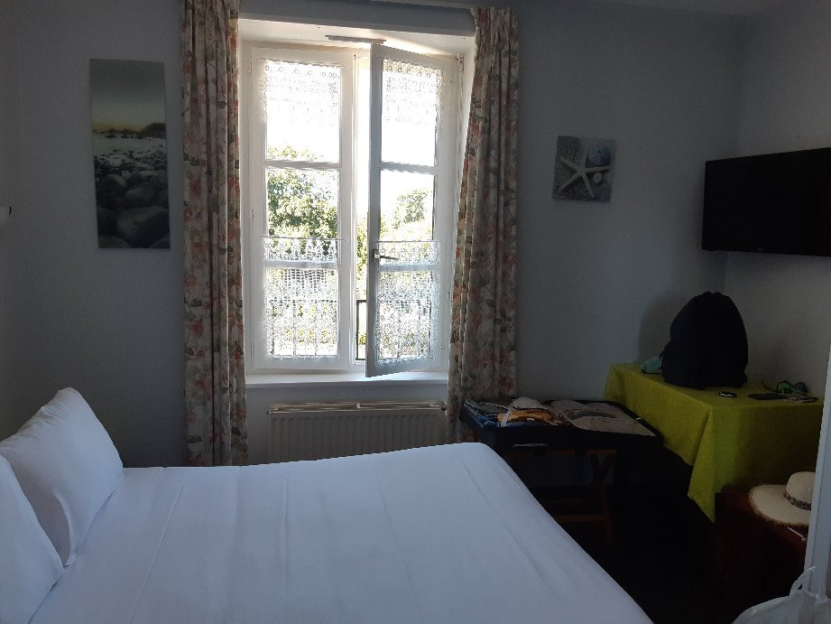 Logis Hôtel Rest. le Prieuré主图