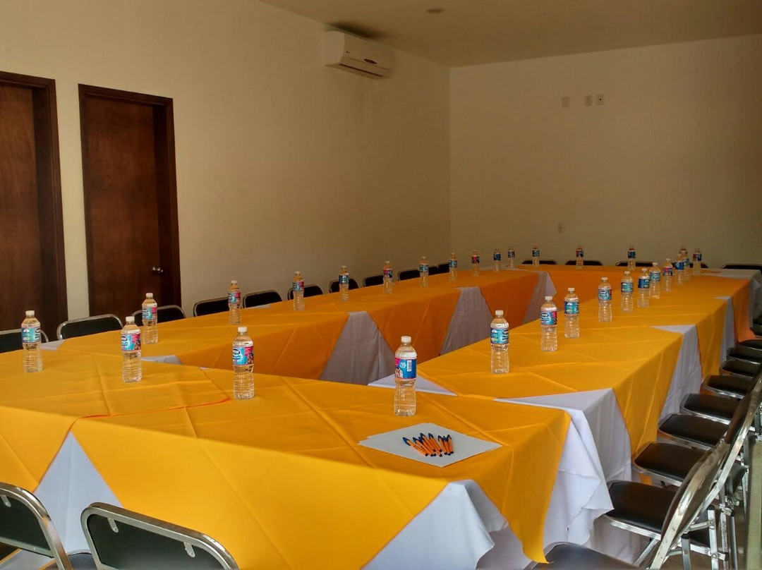 HI Huasteca Inn主图