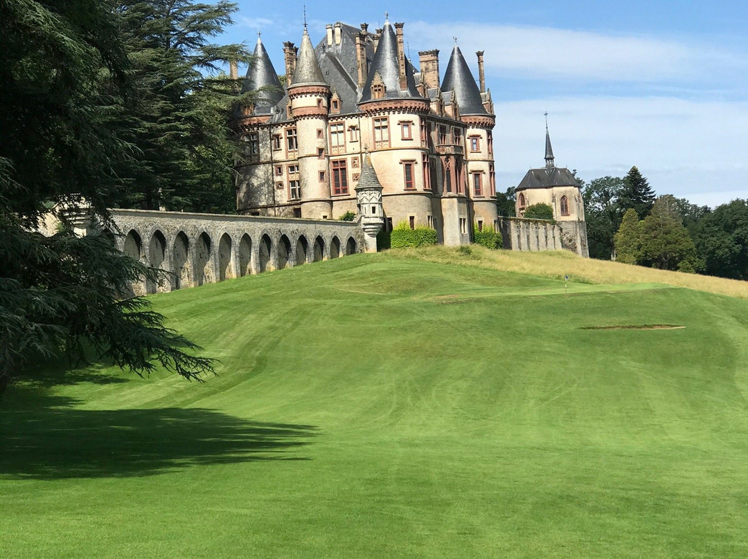 Golf Club du Chateau de Bournel-Cubry必去景点