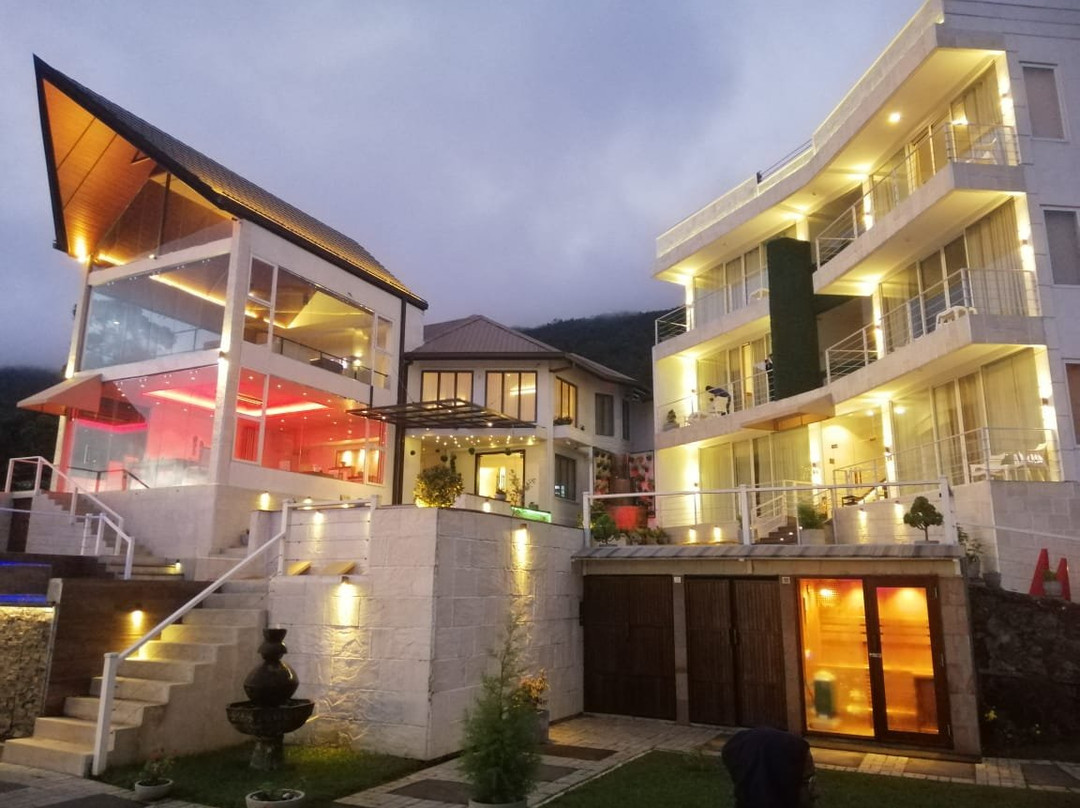 Hilldale Retreat主图