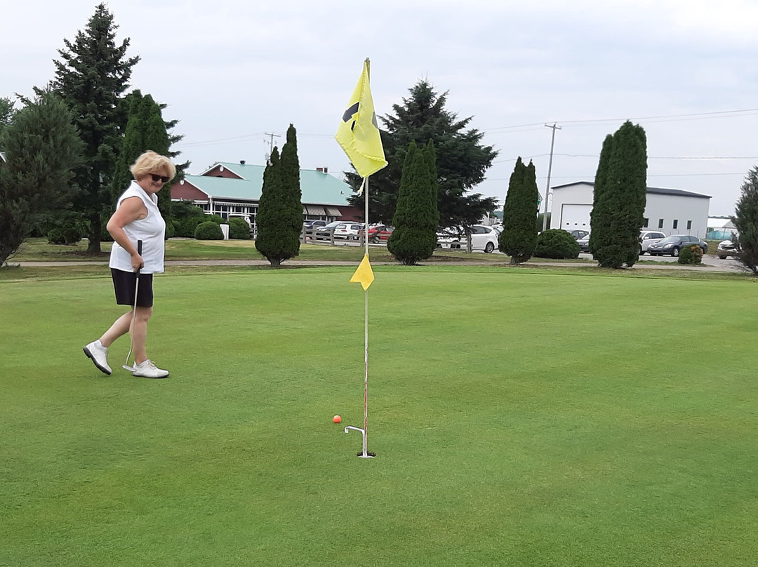 Club de Golf Saint-Simon-Saint-Simon-de-Bagot必去景点