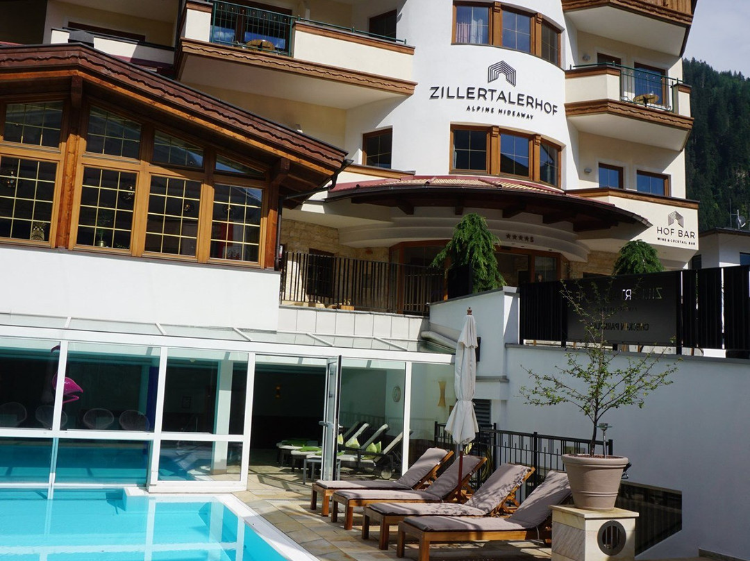 Alpine Hideaway ZILLERTALERHOF主图