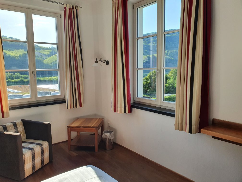 Weingutshotel St. Michael主图