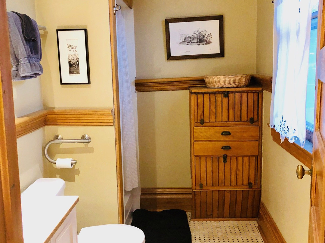 The Burford House Inn主图