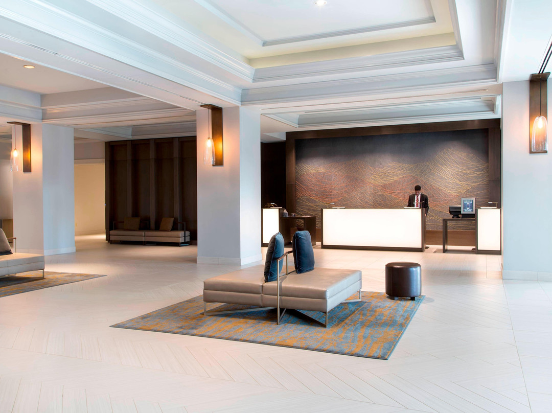 富兰克林冷泉万豪酒店主图