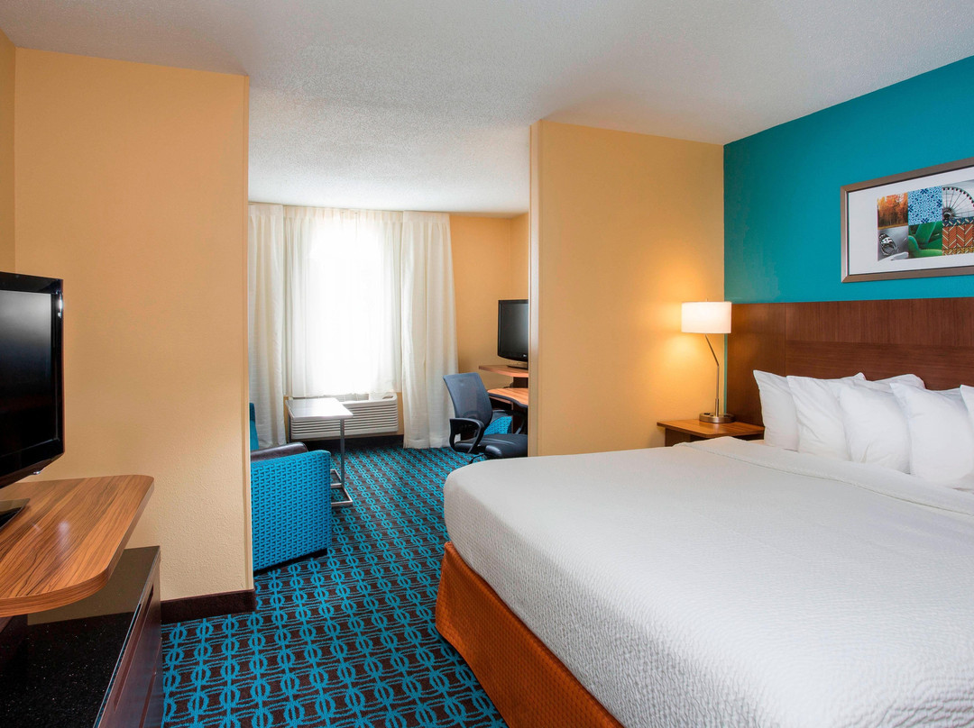 Fairfield Inn & Suites Oshkosh主图