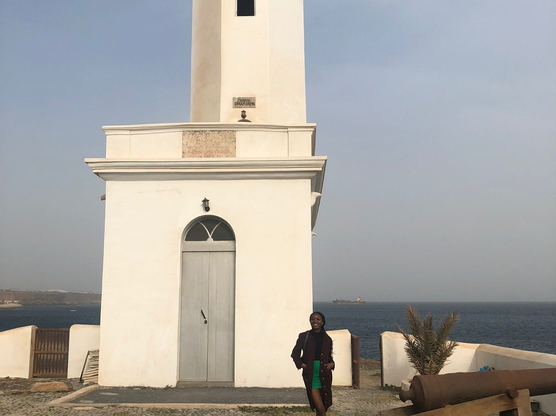 Farol de D. Maria Pia-培亚必去景点