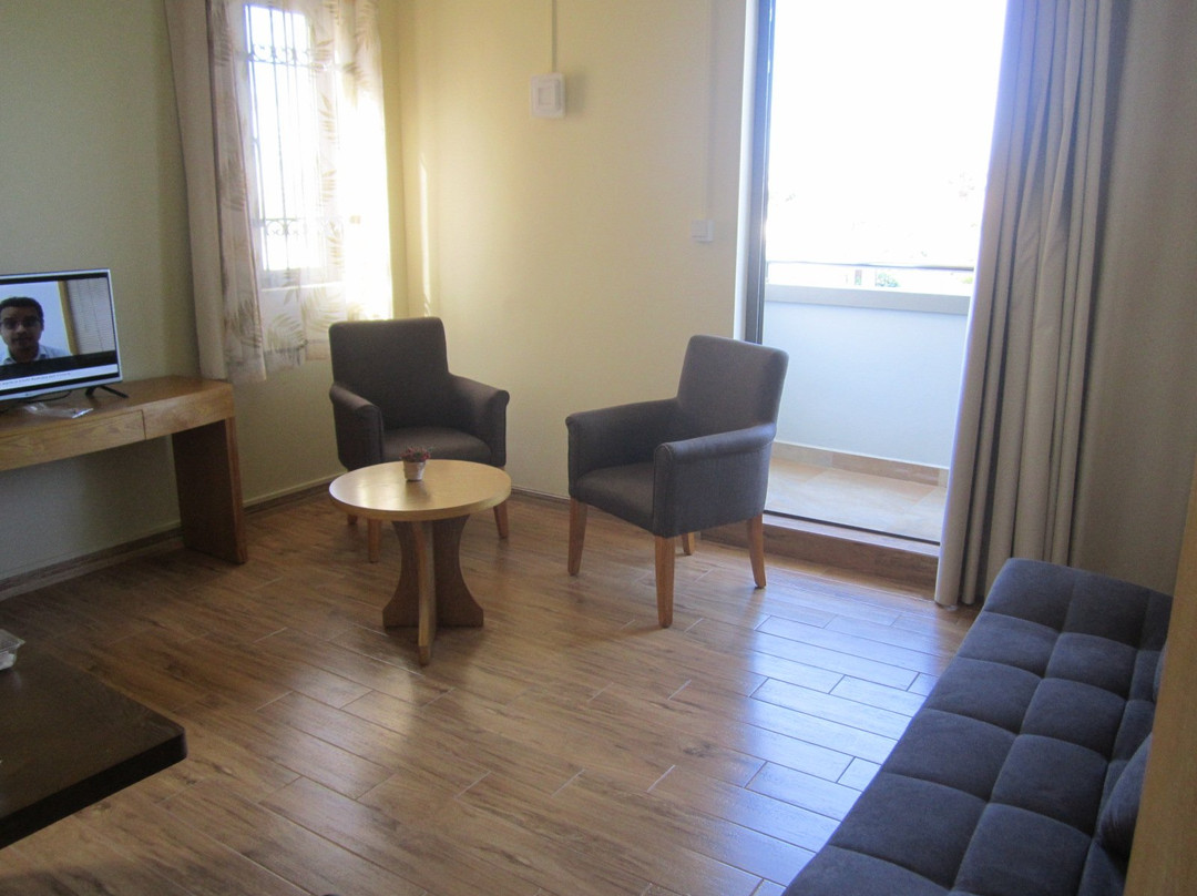 The Monalysa Suites & Residence主图