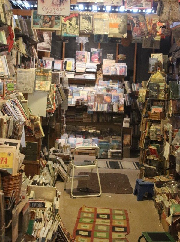 Reader's Oasis Bookstore-Quartzsite必去景点