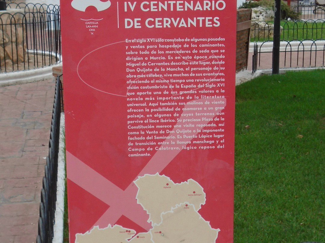 Plaza de la Constitucion景点图片
