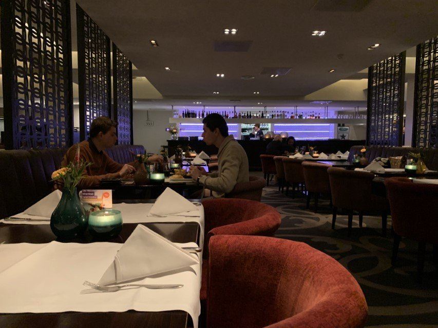 亨厄洛凡德瓦克酒店-餐饮