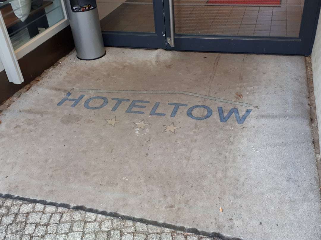 H24 Hoteltow主图