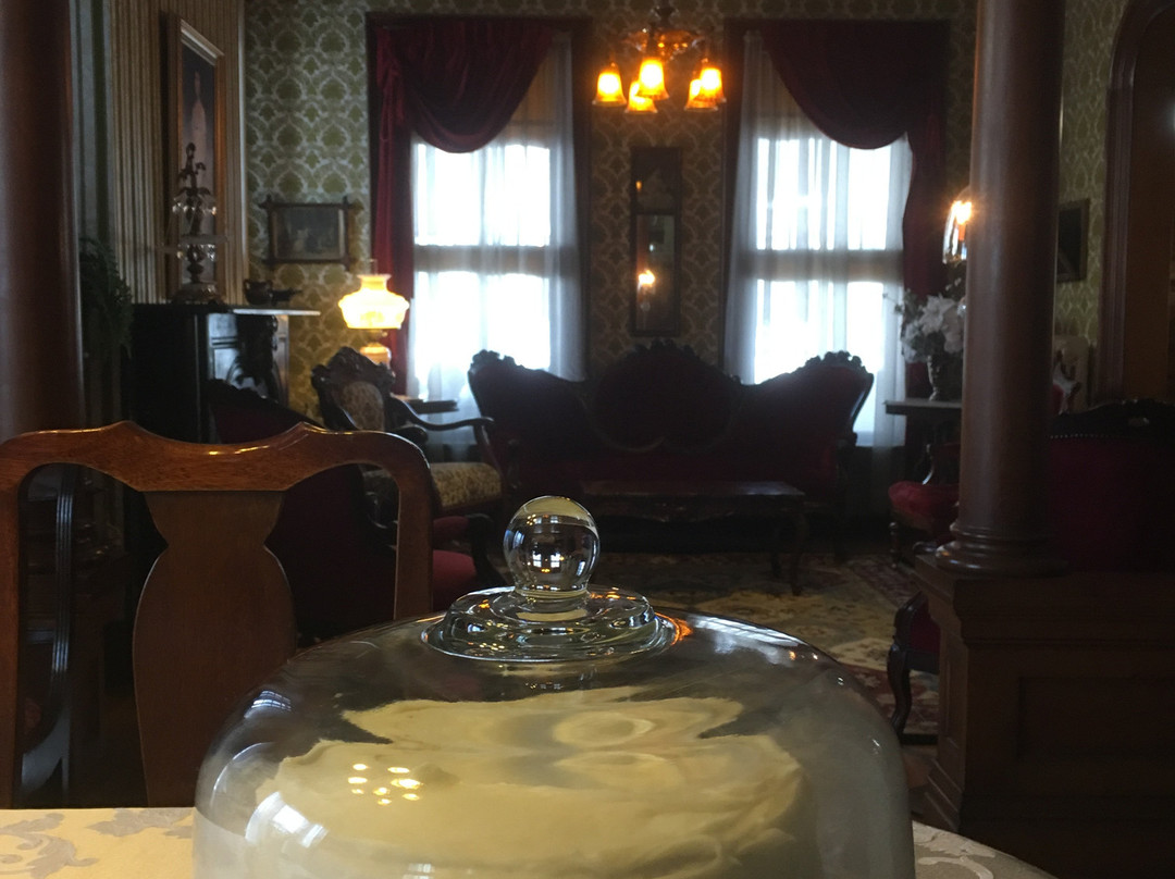 Candlelight Inn主图