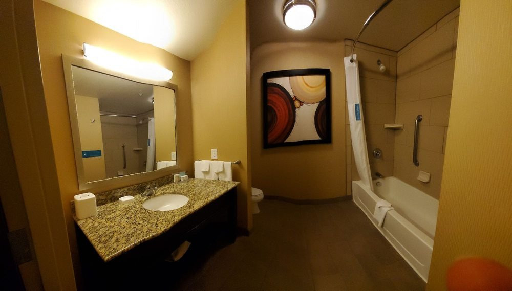 萨利纳斯希尔顿欢朋套房酒店主图