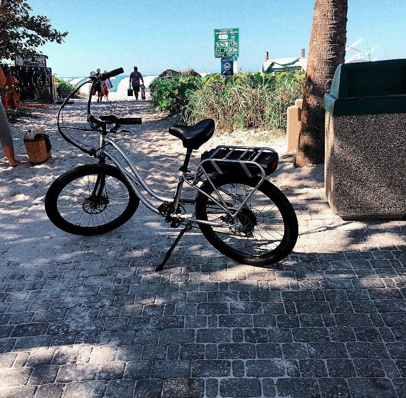Pedego Electric Bikes Naples-那不勒斯必去景点