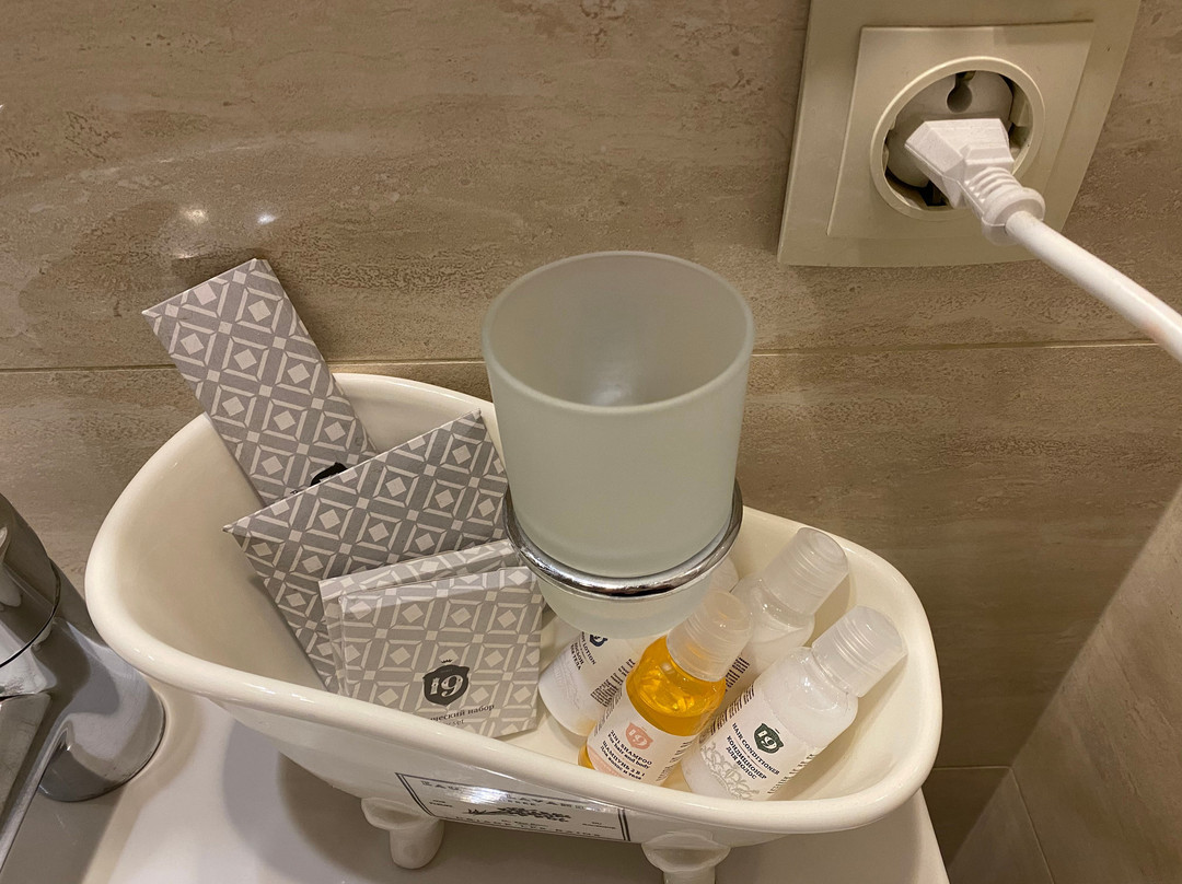 Hotel19主图