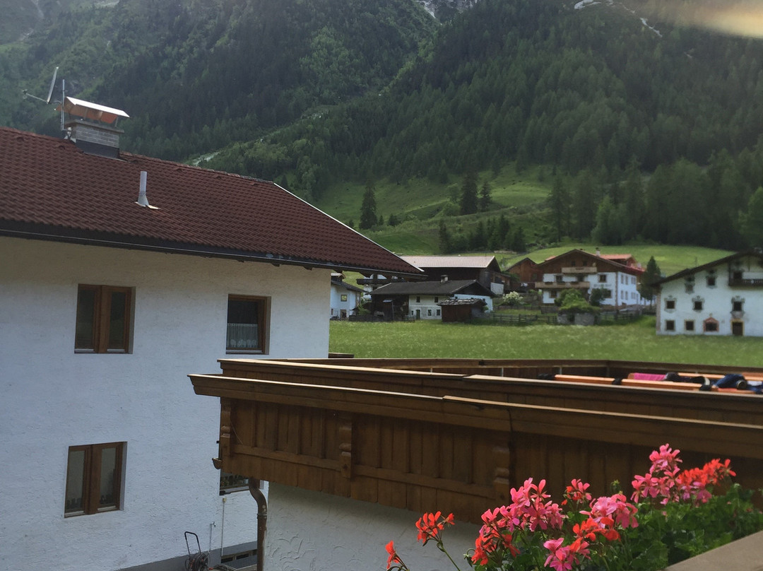 Pension Nina & Gasthof Alpenrose主图