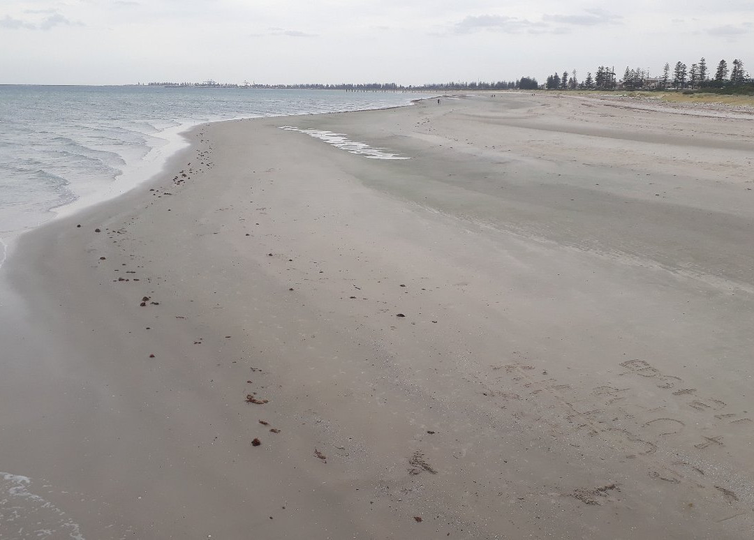 Semaphore Beach景点图片