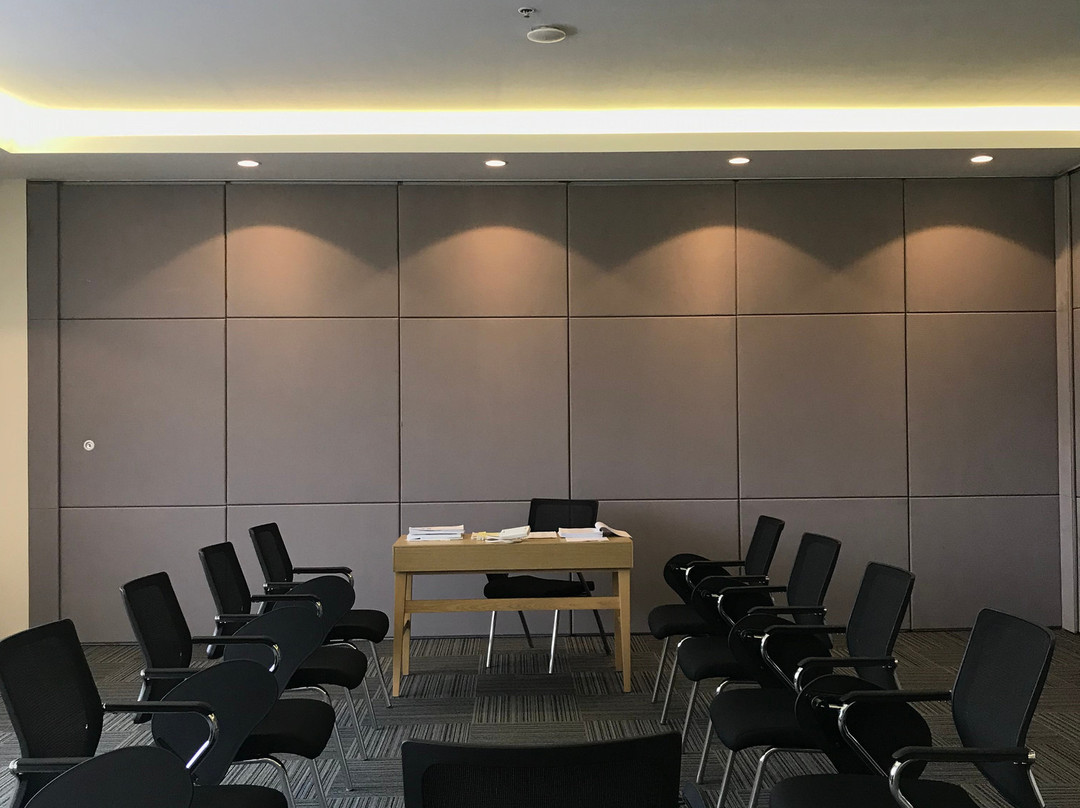 Bravo Tanauan Hotel主图