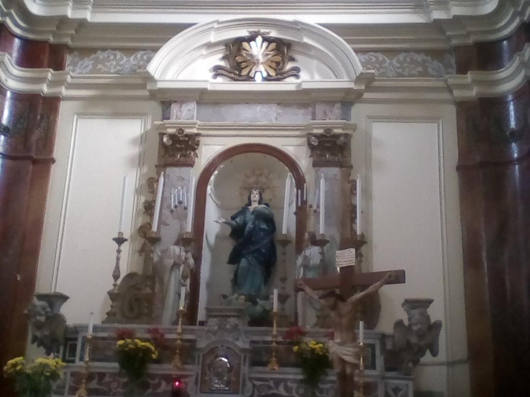 Santuario Santa Maria del Lauro景点图片