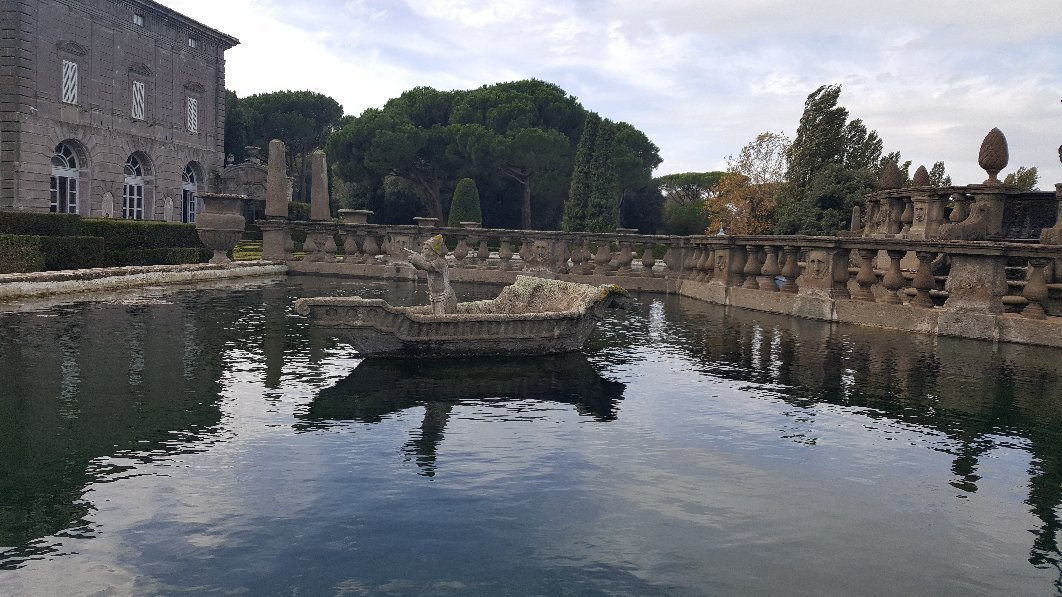 Fontana dei Mori-Bagnaia必去景点