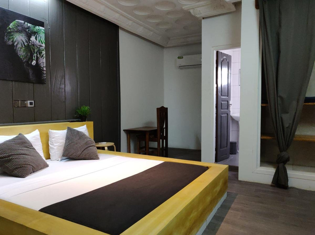 Hotel C'est Si Bon主图