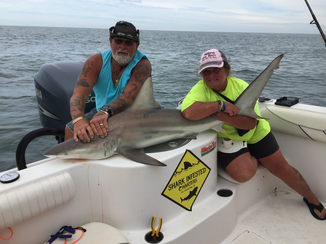 Shark Infested Charters LLC景点图片