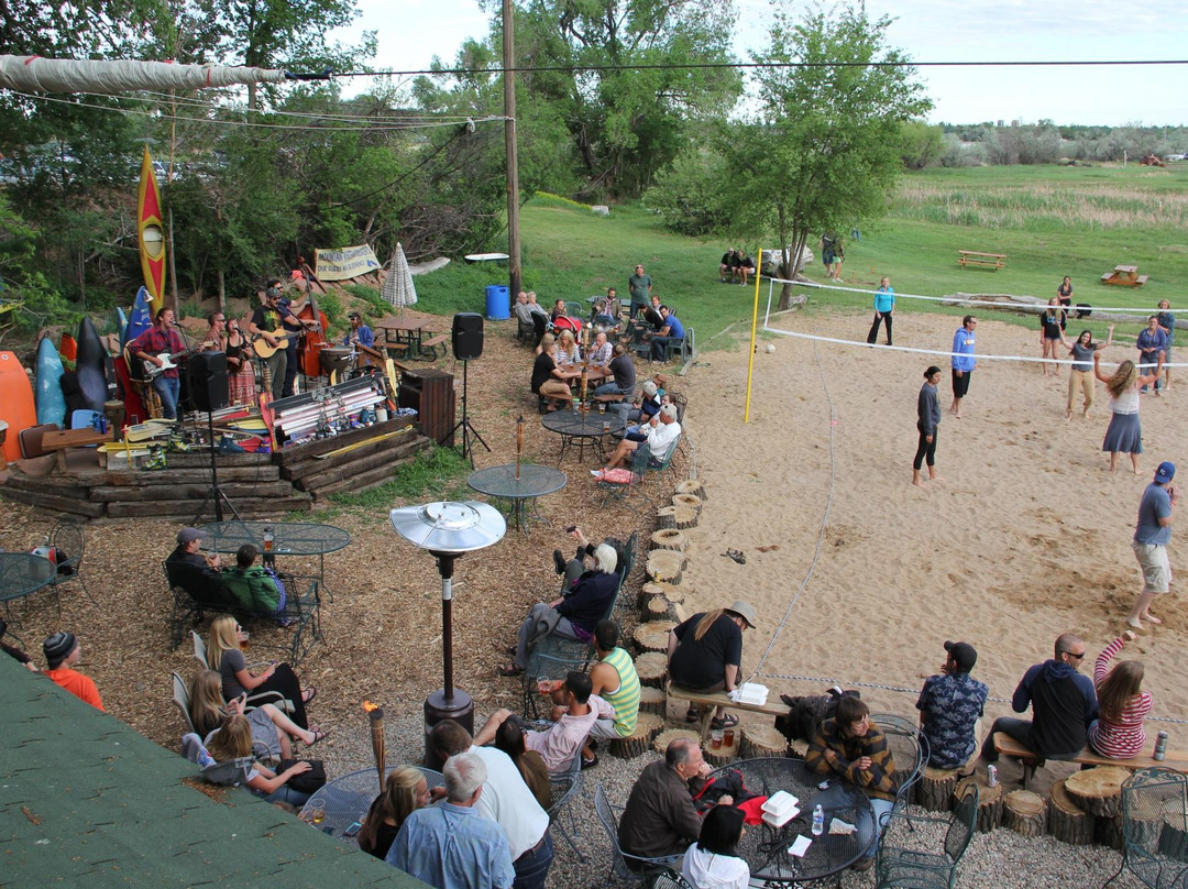 Laporte旅游景点-Paddler's Pub at Mountain Whitewater Descents