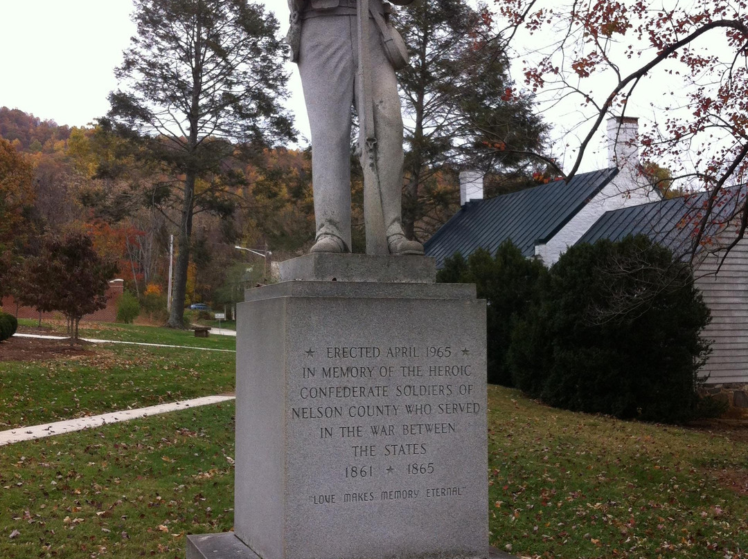 Lovingston旅游景点-Lovingston Courthouse