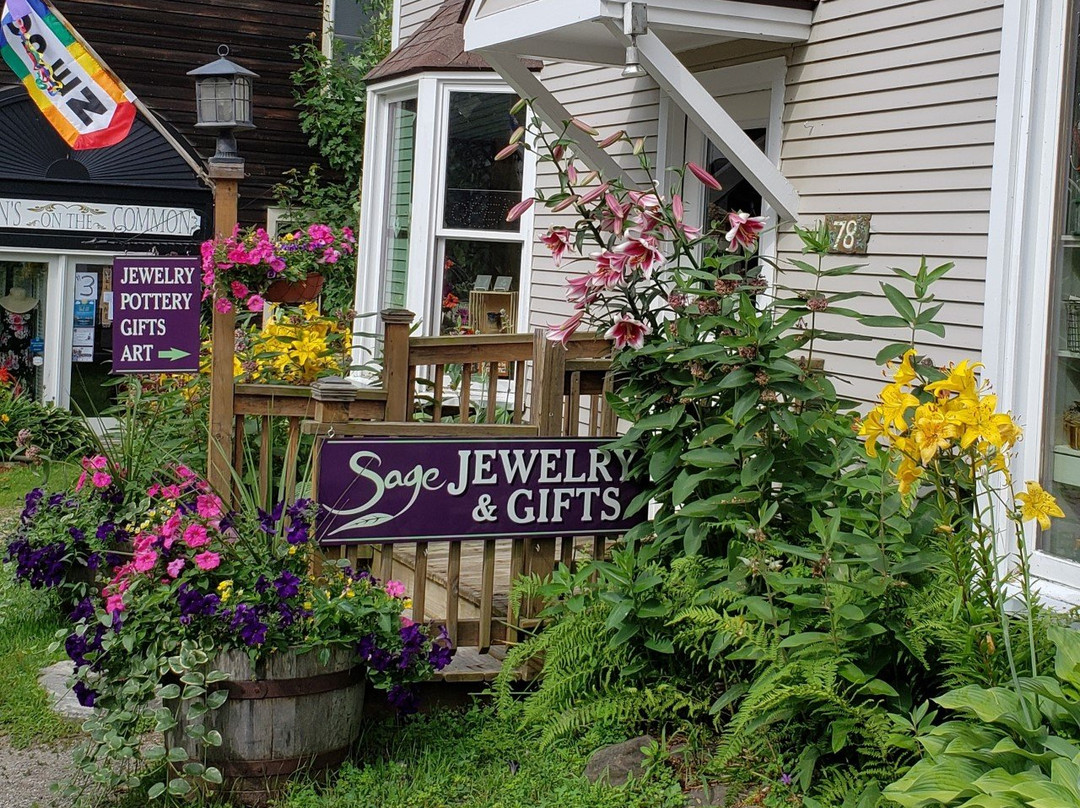 Chester旅游景点-Sage Jewelry and Gifts