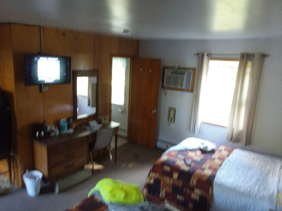 Pinewood Motel主图