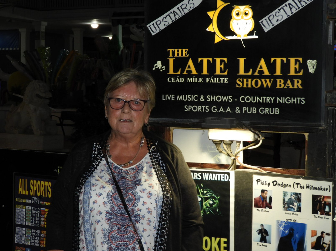 The Late Late Show Bar-卡门港必去景点