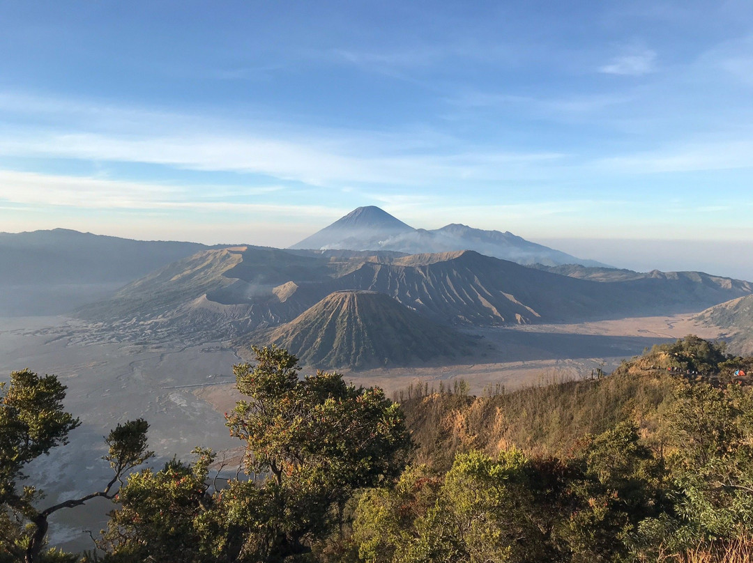 布罗莫火山景点图片