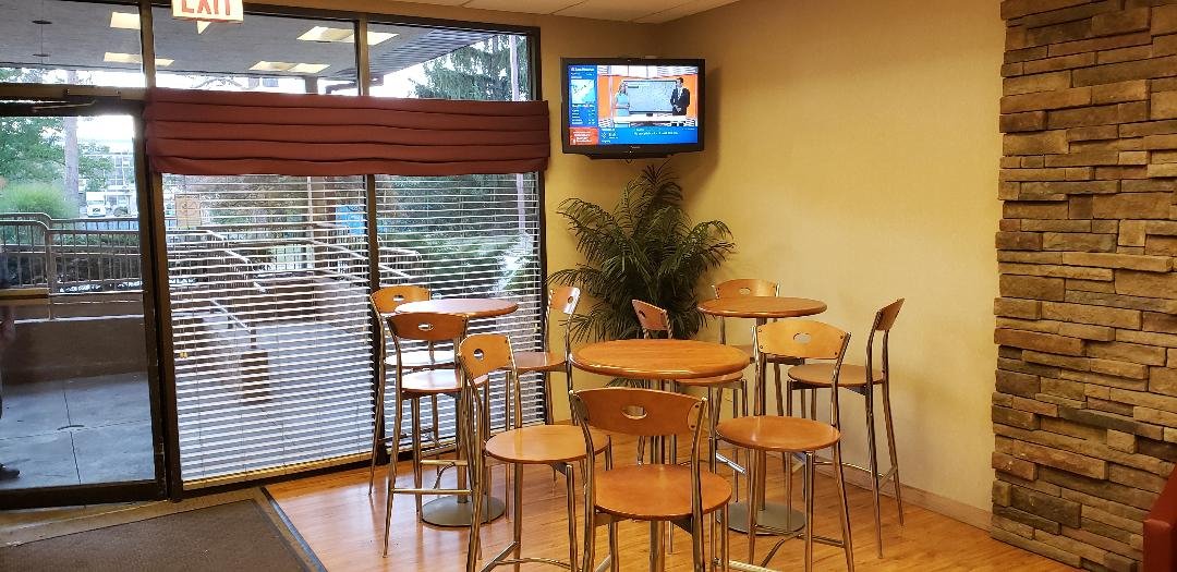 Red Roof Inn Cleveland Airport - Middleburg Heights-浴室