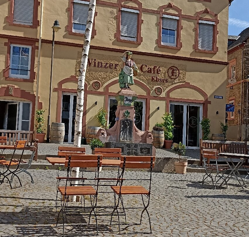 Marktbrunnen Traben景点图片