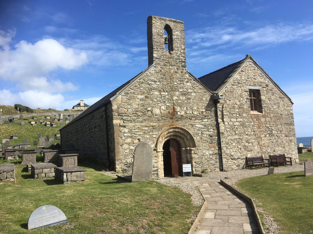 St Hywyn's Church景点图片