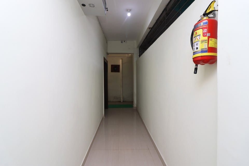 OYO 27602 Hotel Green Space主图