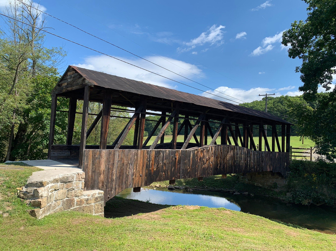 Bedford County Covered Bridge Driving Tour景点图片