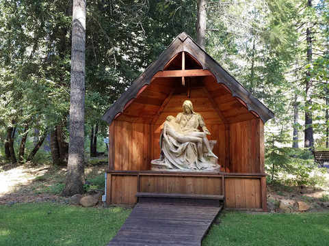 Clotilde Merlo Park-Stirling City必去景点