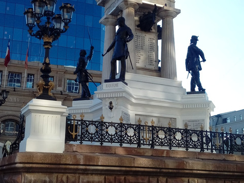 Still Travelling-瓦尔帕莱索必去景点