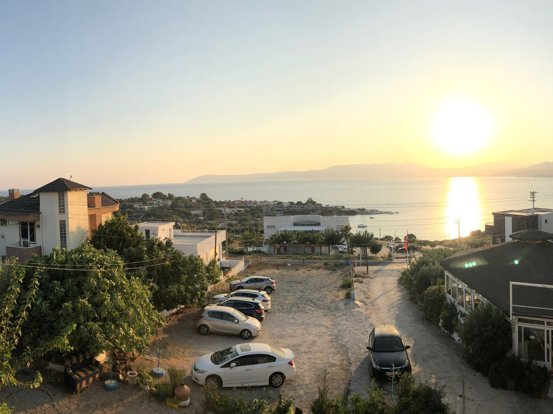 Huzur Hotel