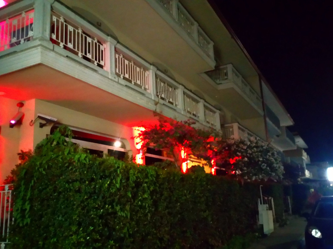 乌纳努欧瓦斯特拉达皇宫酒店主图