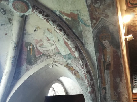 Chiesa di San Pietro Apostolo-巴多内基亚必去景点