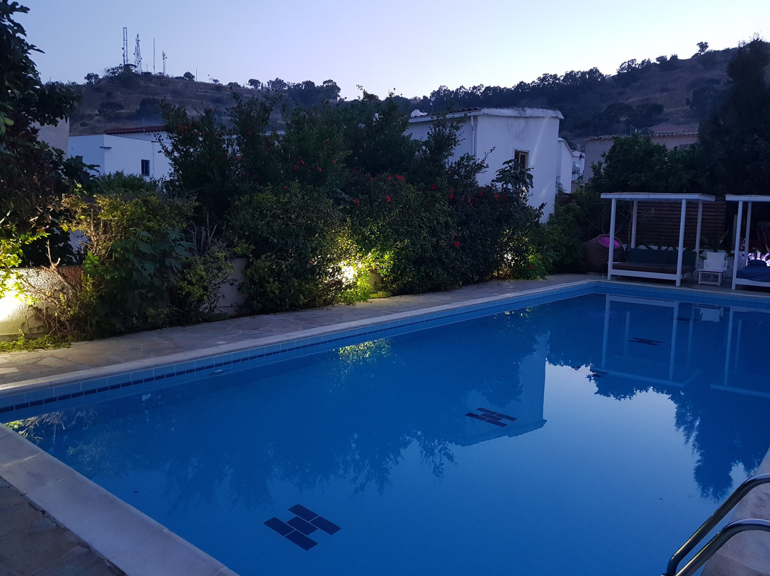 Antonis G Apartment Hotel主图