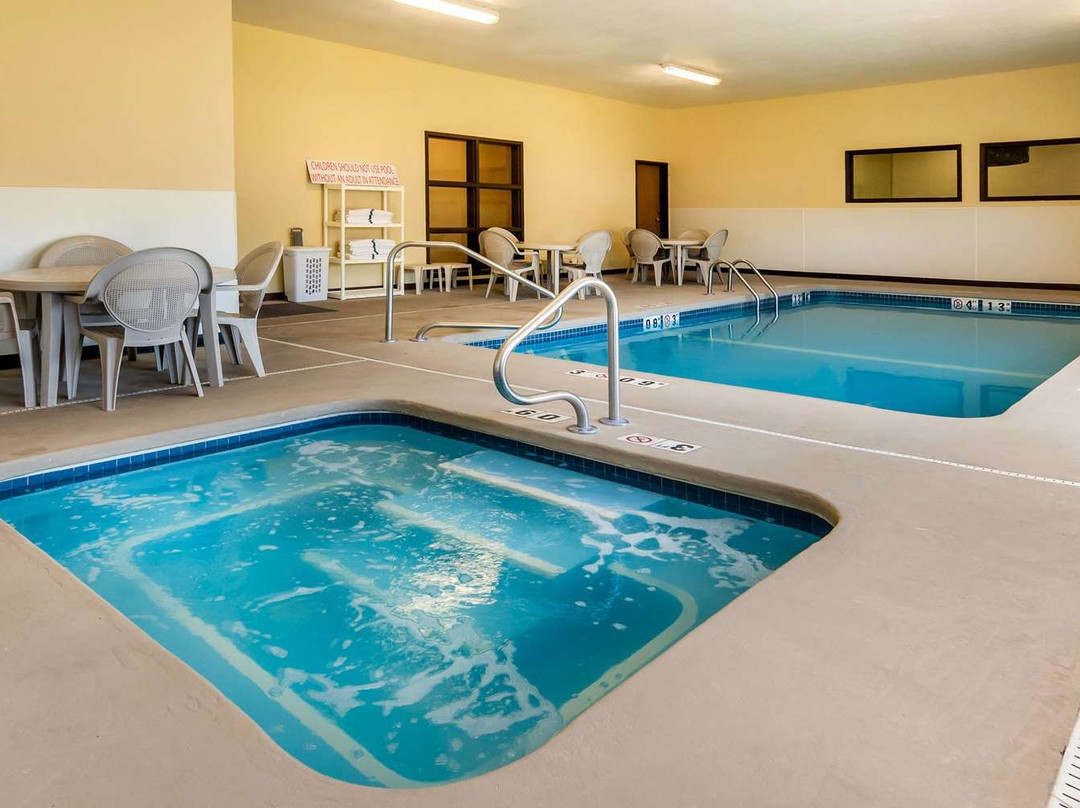 Quality Inn & Suites Lenexa Kansas City主图