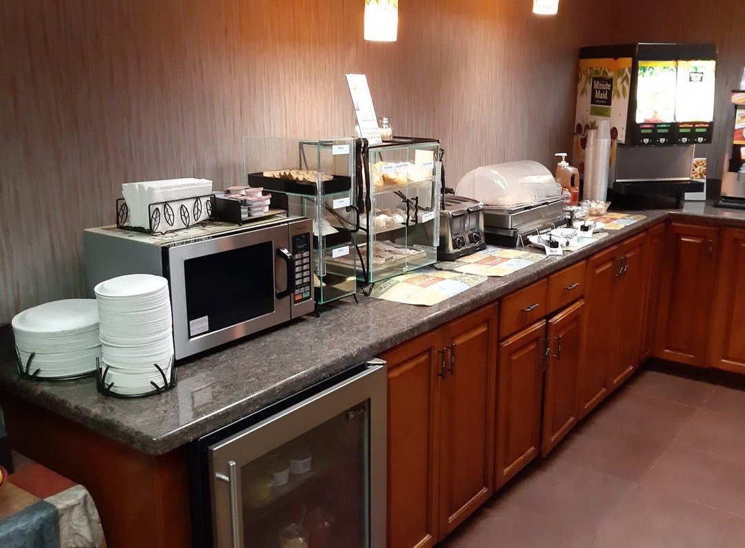 Best Western Plus Concord Inn主图